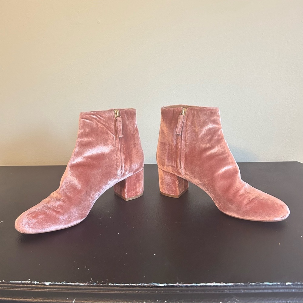 Aquazzura So Me Light Pink Velvet Ankle Boot Size 9 Bootie Heels 2 Inch Pastel - Picture 5 of 11